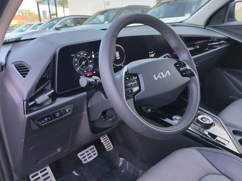 New 2025 Kia Niro Wave image 9