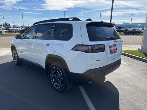 New 2026 Jeep Cherokee Limited image 8