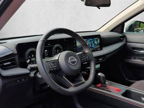 Used 2026 Nissan Kicks SR FWD image 9