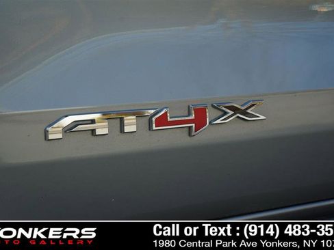 Used 2024 GMC Canyon AT4X image 25