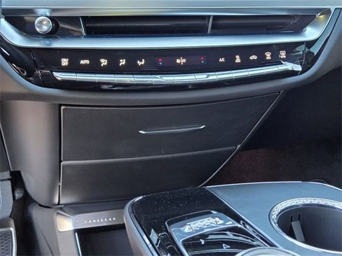 New 2026 Cadillac Lyriq V image 28