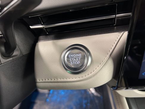 Used 2026 Lincoln Nautilus Premier image 19