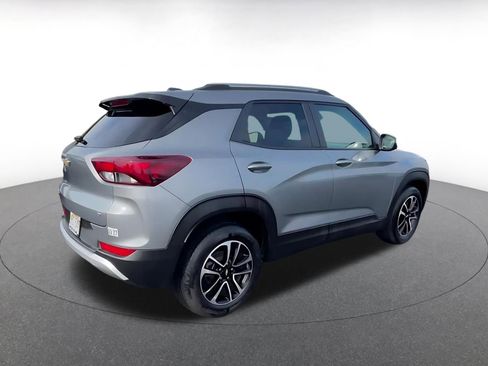 Used 2025 Chevrolet TrailBlazer LT image 15