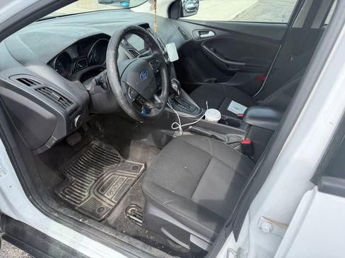 Used 2017 Ford Focus SEL w/ Interior Protection Package FWD image 8