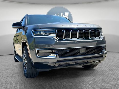 New 2024 Jeep Wagoneer 4WD w/ Premium Group I image 35