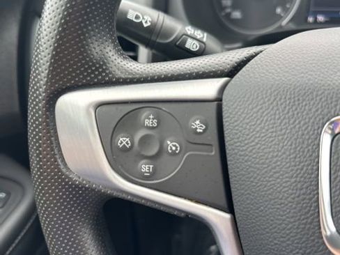 Used 2024 GMC Terrain SLE image 20