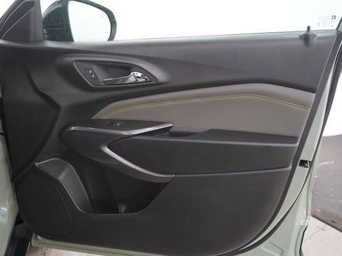 Used 2025 Chevrolet Trax ACTIV w/ Driver Confidence Package FWD image 11