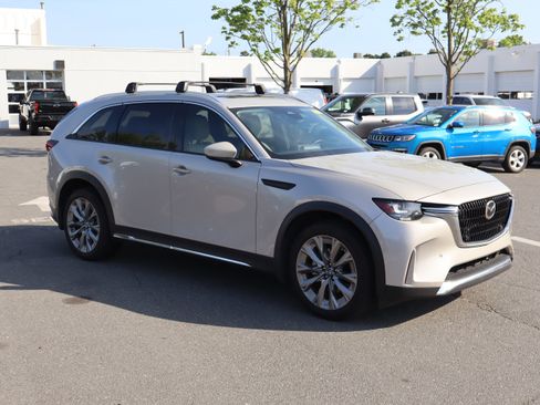 Used 2024 MAZDA CX-90 3.3 Turbo w/ Premium Package AWD/4WD image 13