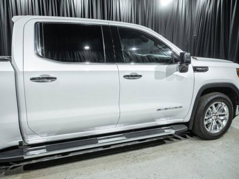 Used 2019 GMC Sierra 1500 SLT w/ SLT Premium Plus Package image 4