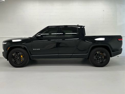 Used 2022 Rivian R1T Adventure image 3