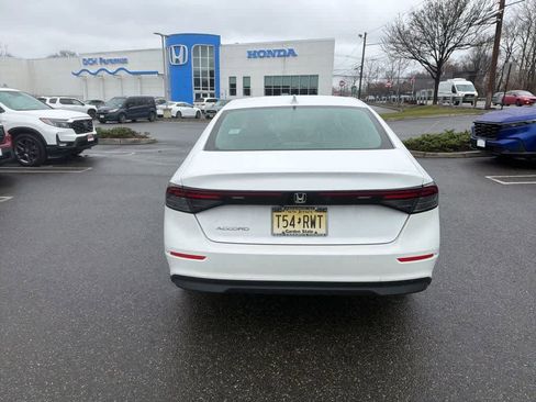 Used 2023 Honda Accord EX image 11