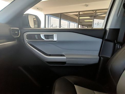 Used 2023 Ford Explorer XLT w/ Equipment Group 202A image 25