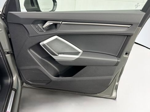 Certified 2025 Audi Q3 2.0T Premium w/ Convenience Package image 23