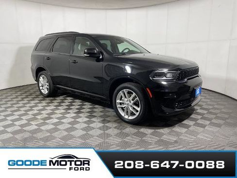 Used 2023 Dodge Durango GT image 2