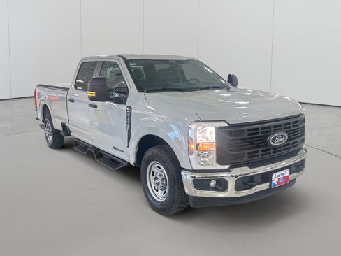 Used 2026 Ford F350 XL RWD image 3