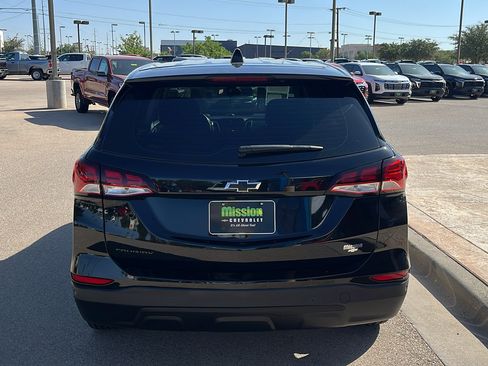 Used 2024 Chevrolet Equinox LS w/ Midnight Edition FWD image 7