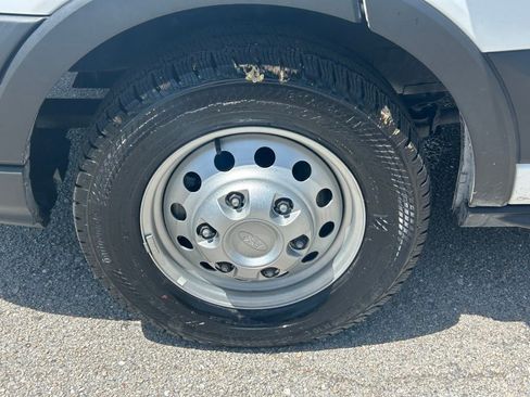 Certified 2024 Ford Transit 350 Low Roof image 18