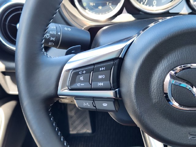 New 2026 MAZDA MX-5 Miata RF Grand Touring w/ Appearance Package RWD image 19