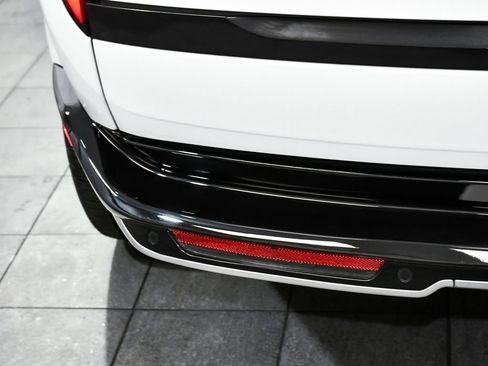 Used 2023 Land Rover Range Rover SE image 86