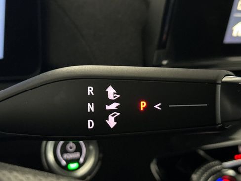 Certified 2024 Honda Prologue EX image 15