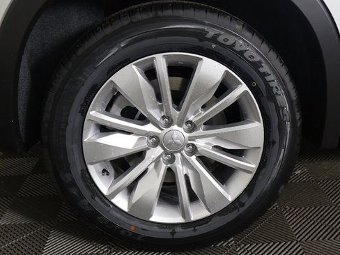 New 2026 Mitsubishi Outlander ES AWD/4WD image 22