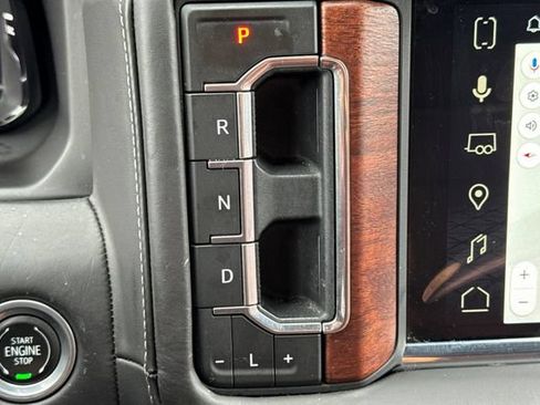 Used 2023 GMC Yukon Denali Ultimate AWD/4WD image 35