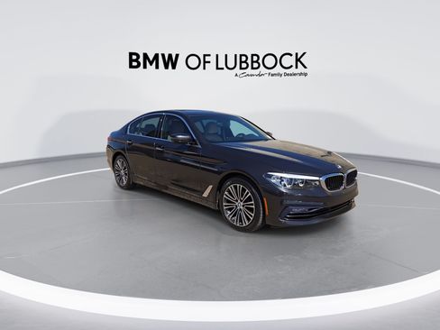 Used 2018 BMW 540i xDrive AWD/4WD image 2