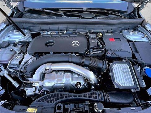 Used 2026 Mercedes-Benz GLB 250 image 13
