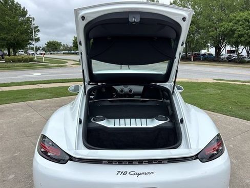 Used 2024 Porsche 718 Cayman RWD image 7