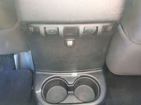 Used 2015 Jeep Wrangler Unlimited Sahara w/ Connectivity Group image 20