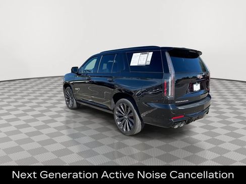 Used 2025 Cadillac Escalade V AWD/4WD image 6