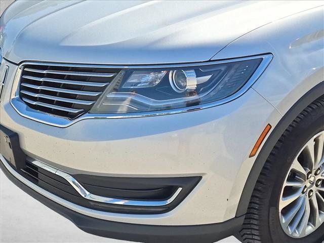Used 2016 Lincoln MKX Select w/ Select Plus Package FWD image 9