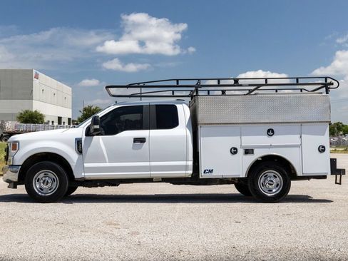 Used 2022 Ford F350 XL w/ Power Equipment Group RWD image 4