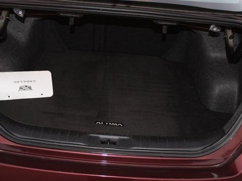 Used 2024 Nissan Altima 2.5 SV image 14