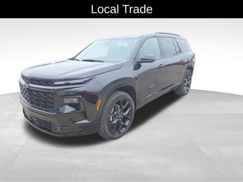 Used 2025 Chevrolet Traverse RS w/ LPO, Floor Liner Package AWD/4WD image 10