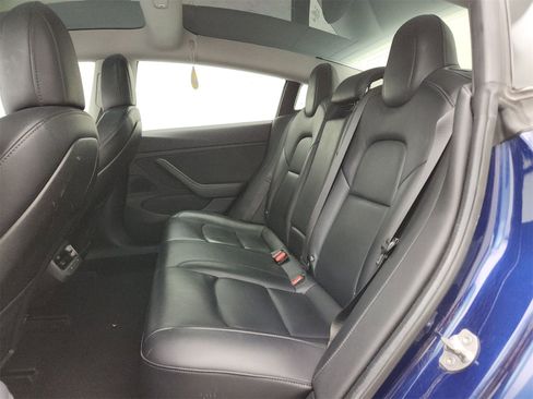 Used 2018 Tesla Model 3 Long Range image 6