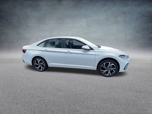 New 2025 Volkswagen Jetta SEL image 25