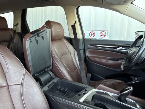 Used 2021 Buick Enclave Avenir w/ Avenir Technology Package image 39