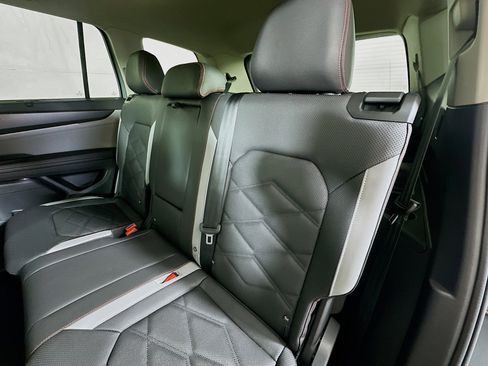 New 2026 Volkswagen Atlas Peak Edition AWD/4WD image 23
