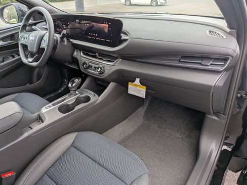 New 2026 Buick Envista Preferred w/ Advanced Safety Package FWD image 26