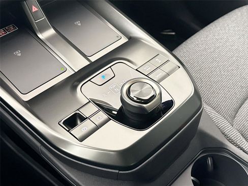 Certified 2026 Toyota bZ image 27