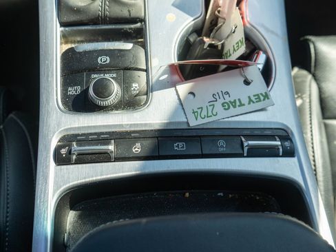 Used 2022 Kia Stinger GT1 AWD/4WD image 23