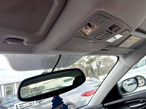 Used 2004 MAZDA RX-8 w/ MT Grand Touring Pkg image 17