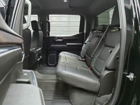 Used 2023 GMC Sierra 1500 SLT w/ SLT Premium Package AWD/4WD image 21