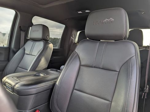 Used 2022 Chevrolet Silverado 2500 High Country w/ Safety Package II AWD/4WD image 24