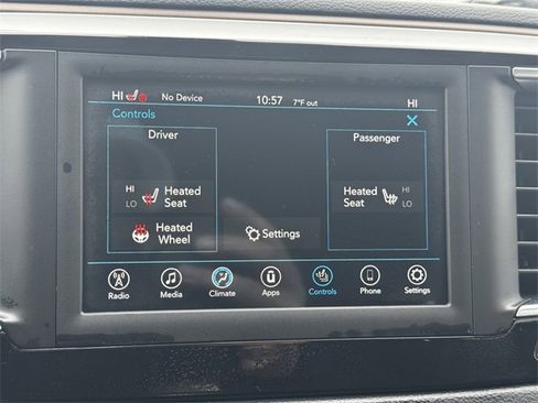 Certified 2019 Chrysler Pacifica Touring-L image 34