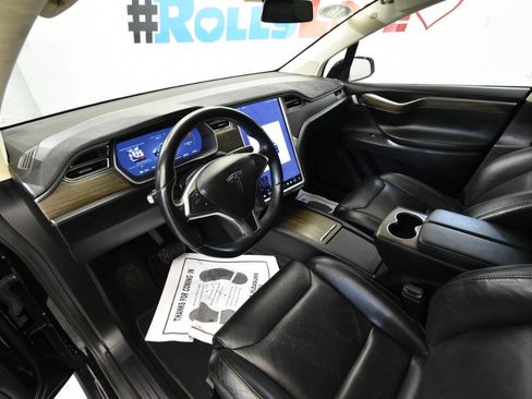 Used 2016 Tesla Model X 90D image 12
