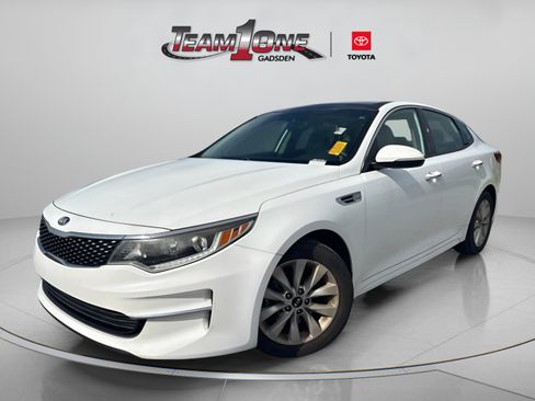 Used 2018 Kia Optima EX w/ Premium Package FWD image 4