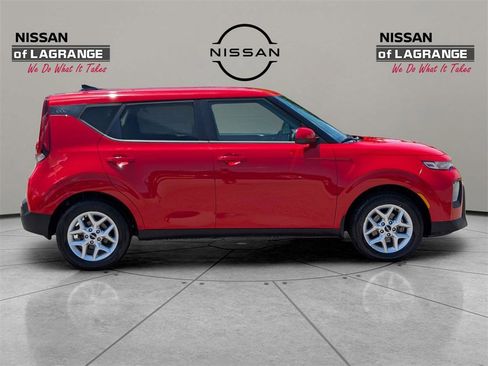 Used 2022 Kia Soul LX w/ Technology Package image 7