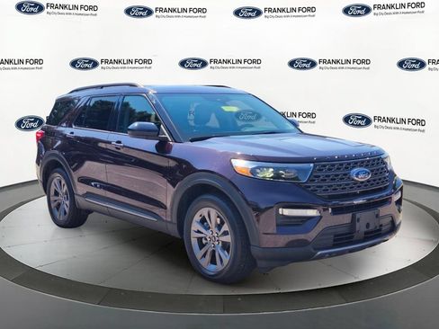 Used 2022 Ford Explorer XLT w/ Equipment Group 202A AWD/4WD image 7
